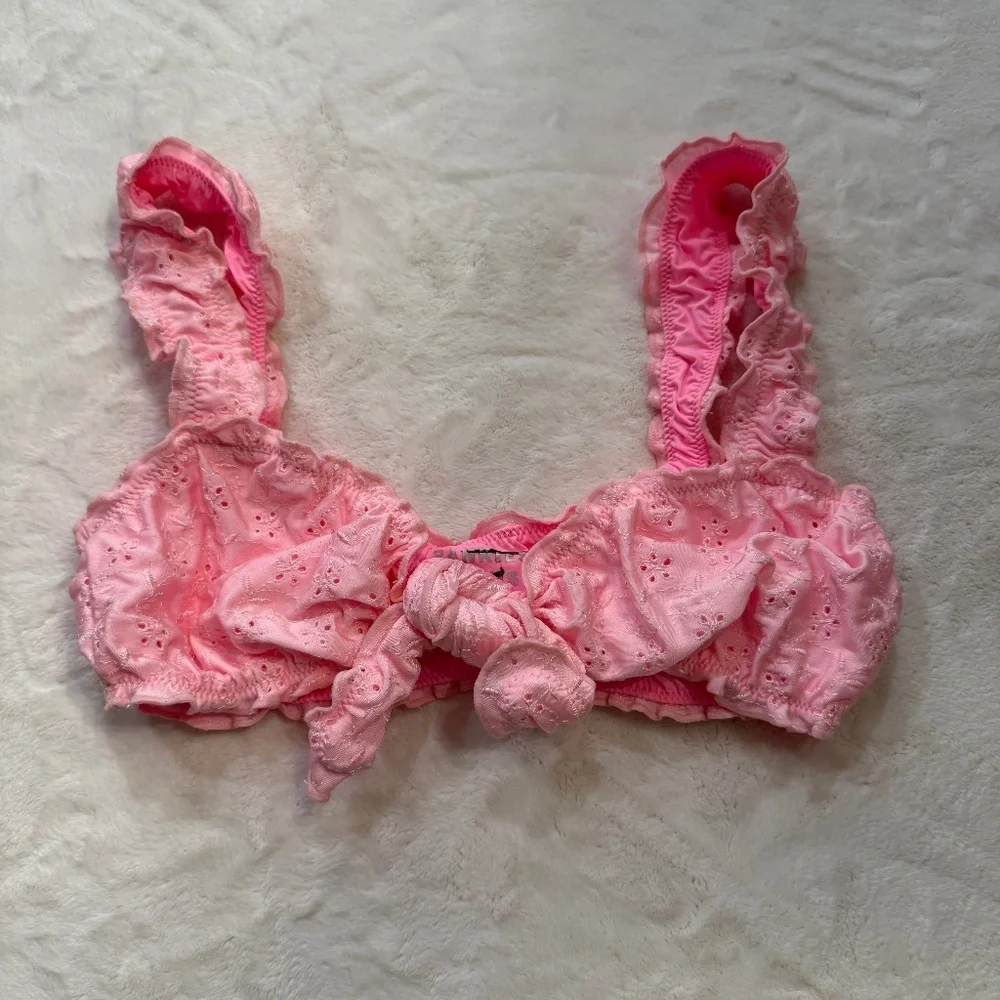 New Frankies Bikinis Colby Eyelet Shine Bikini Top Pink 31044